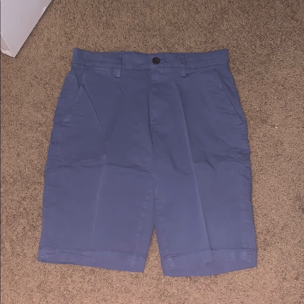 Men’s blue cargo shorts